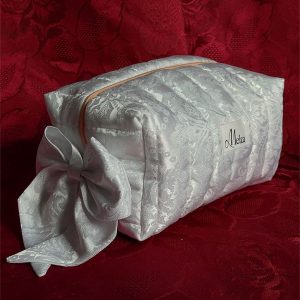 trousse délicate à nœud